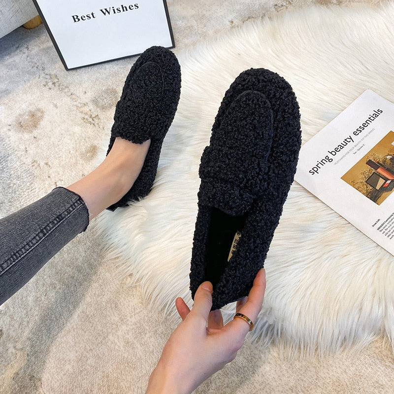 Myla | Soft moccasins with non-slip sole