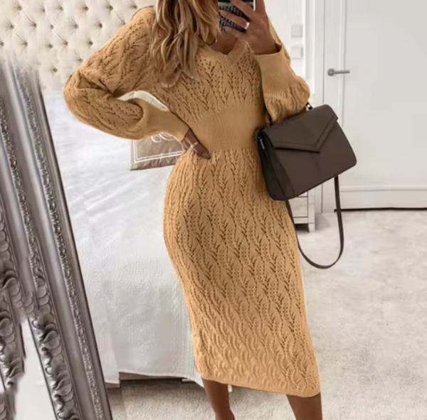 Lis | Elegant dress for cold days