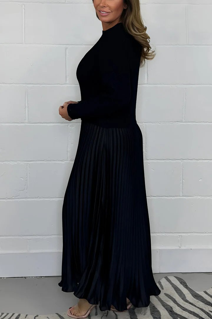 Tess | Long jumper with pleated skirt